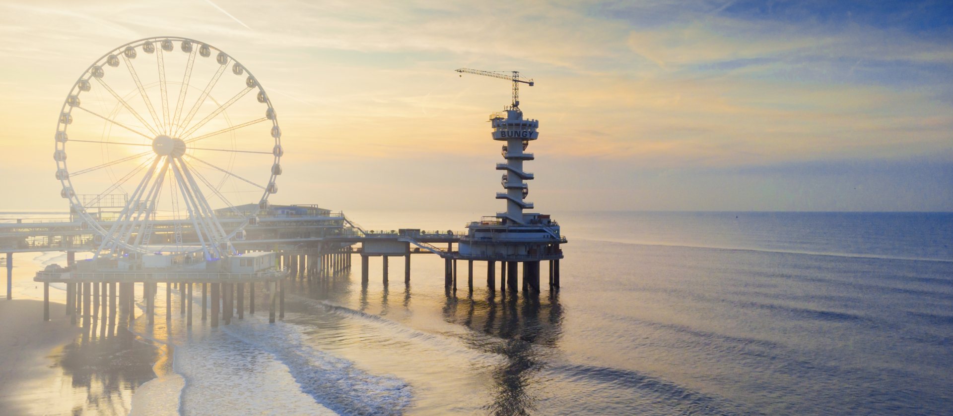 De_Pier_Scheveningen-Drone-shot